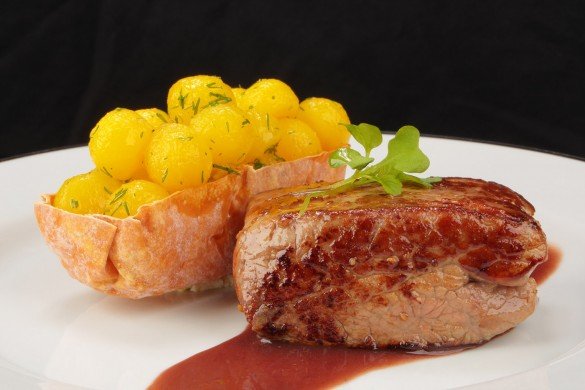 Filé mignon ao molho de vinho do Porto com noisette (foto: divulgação)