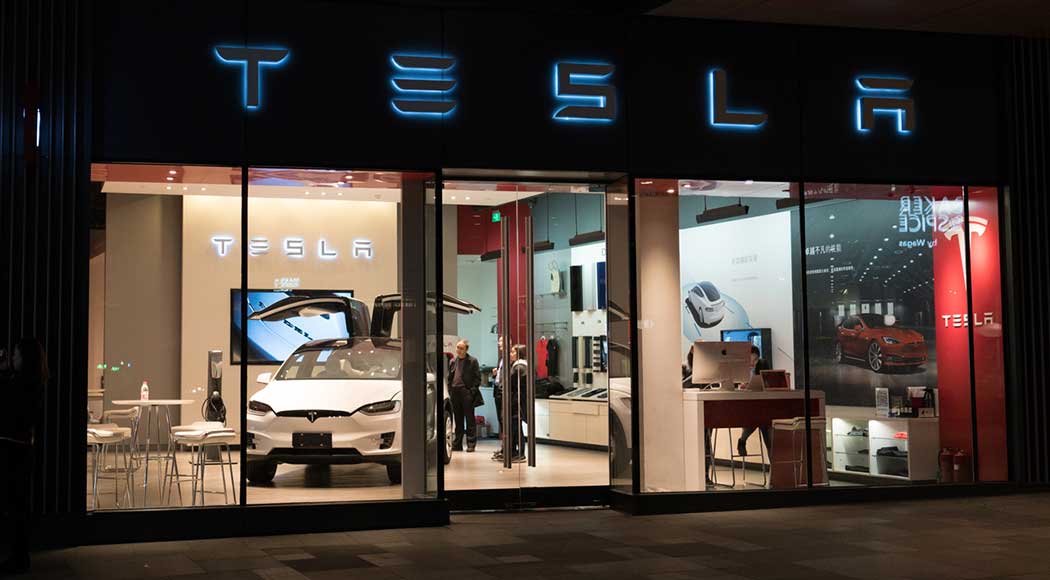 Tesla pretende inaugurar lanchonetes com estilo retrô nos EUA