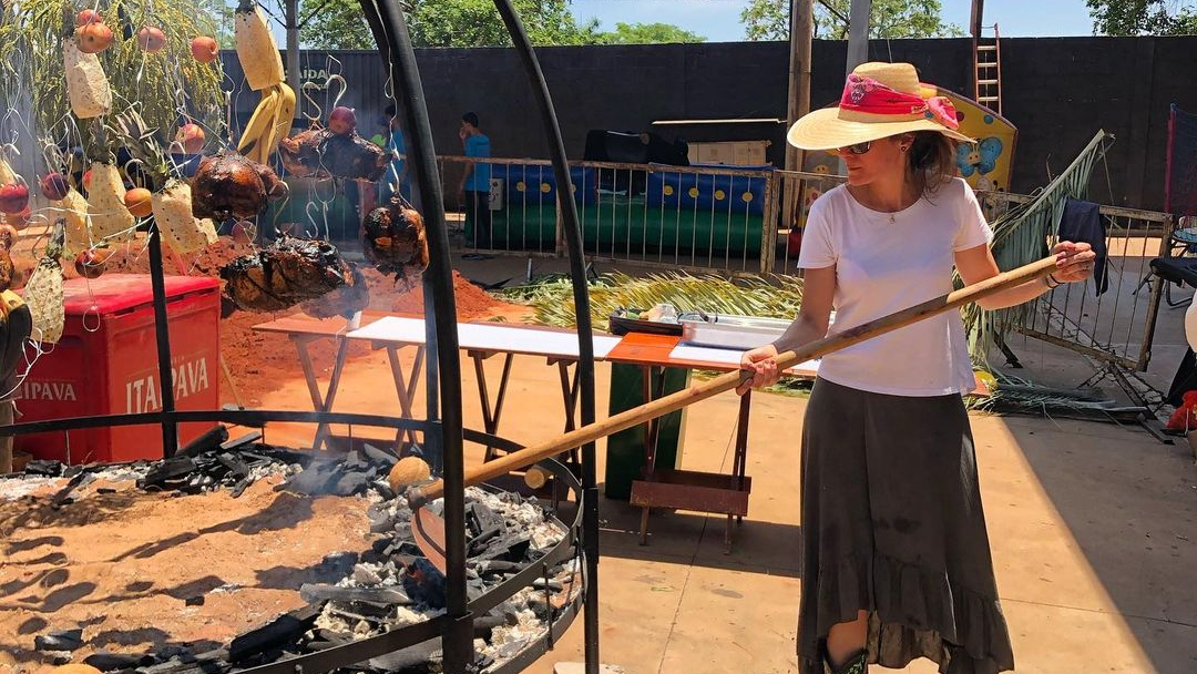 Chef e assadora Cecília Matias: De reality de BBQ na TV a musa dos pães artesanais na pandemia