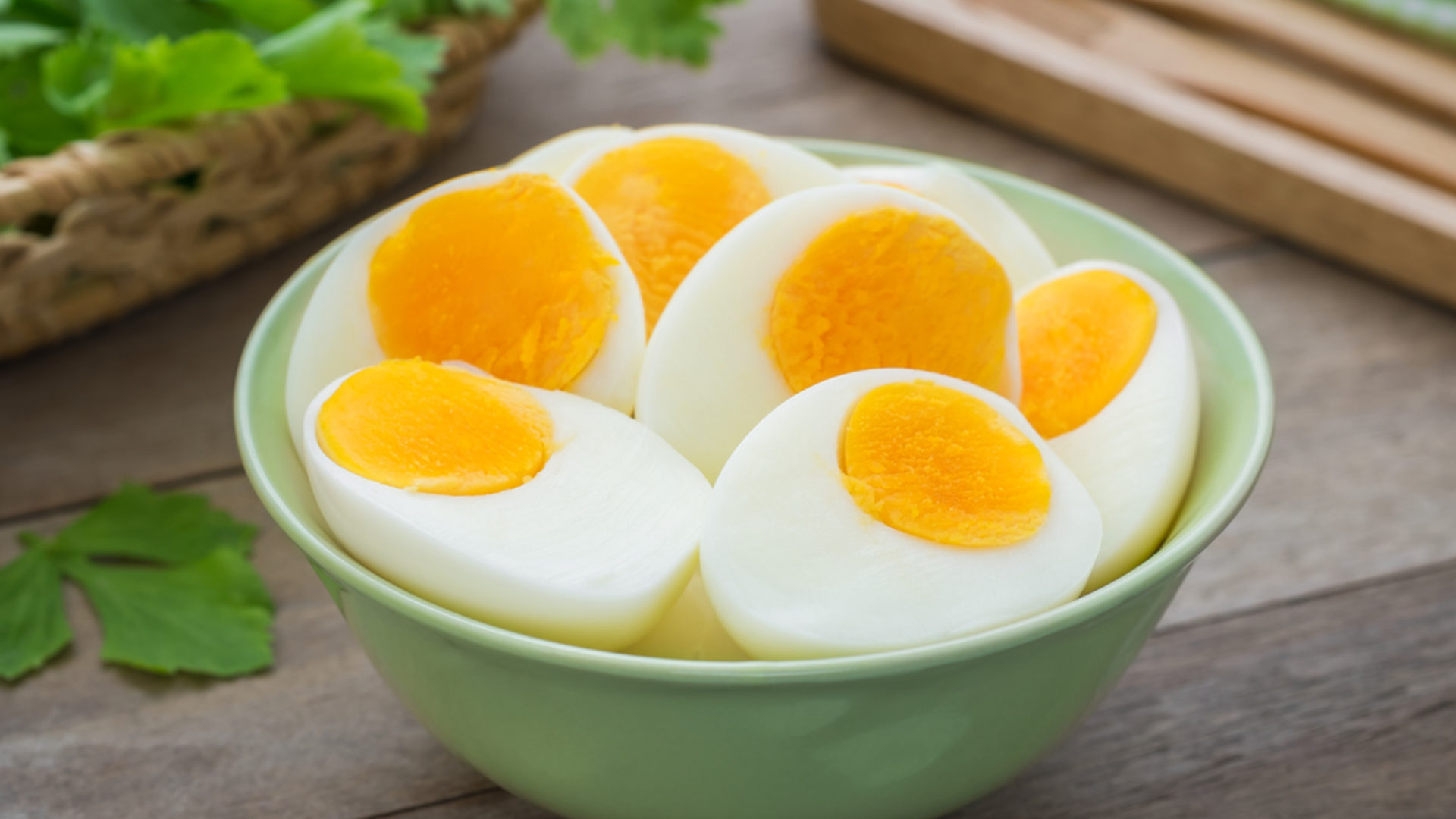 Os erros mais condenáveis que as pessoas cometeram ao cozinhar ovos (Foto: iStock)