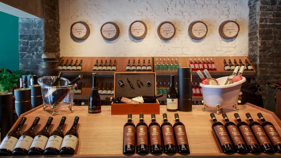 Campestre inaugura loja e wine bar com vinhos brasileiros premiados em SP