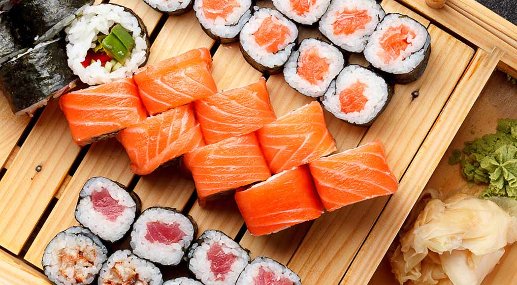 Restaurante é condenado a indenizar cliente em R$ 10 mil por sushi contaminado (Foto: iStock)