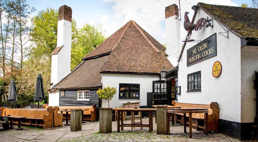 Pub mais antigo da Inglaterra vai fechar as portas após 13 séculos (Foto: Ye Olde Fighting Cocks/Facebook)