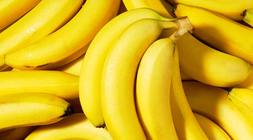 Confira 3 receitas com banana, fruta que está em alta em março (Foto: iStock)