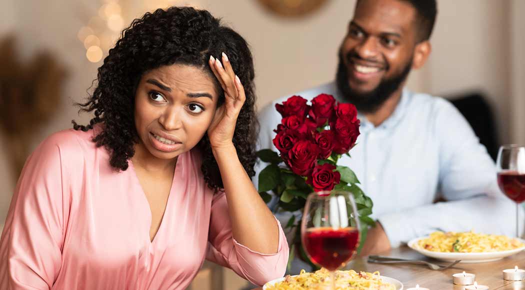 Saiba o que fazer para não arruinar o primeiro jantar romântico com o crush (Foto: iStock)
