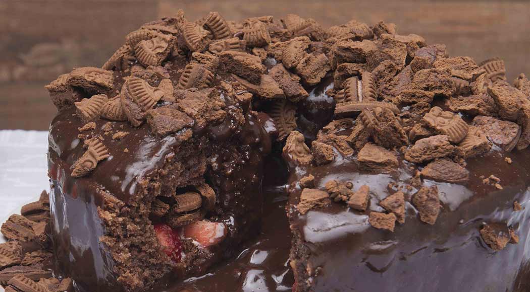 Receita fácil e rápida de bolo vulcão de chocolate (Foto: Divulgação)