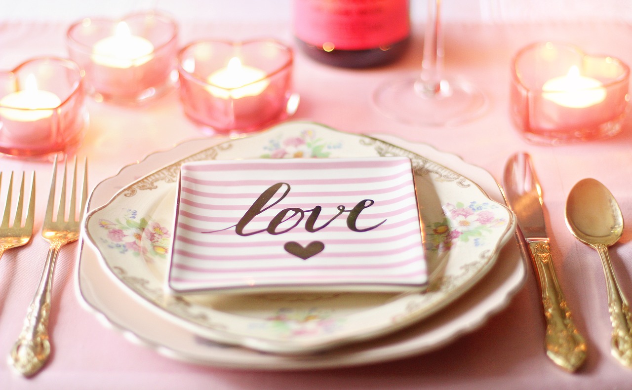Saiba como preparar um jantar especial no Dia dos Namorados (Crédito: Pixabay)
