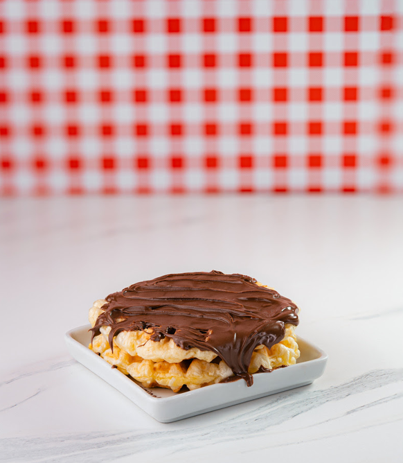 Waffle de Pão de Queijo com Nutella/Créditos: Divulgação