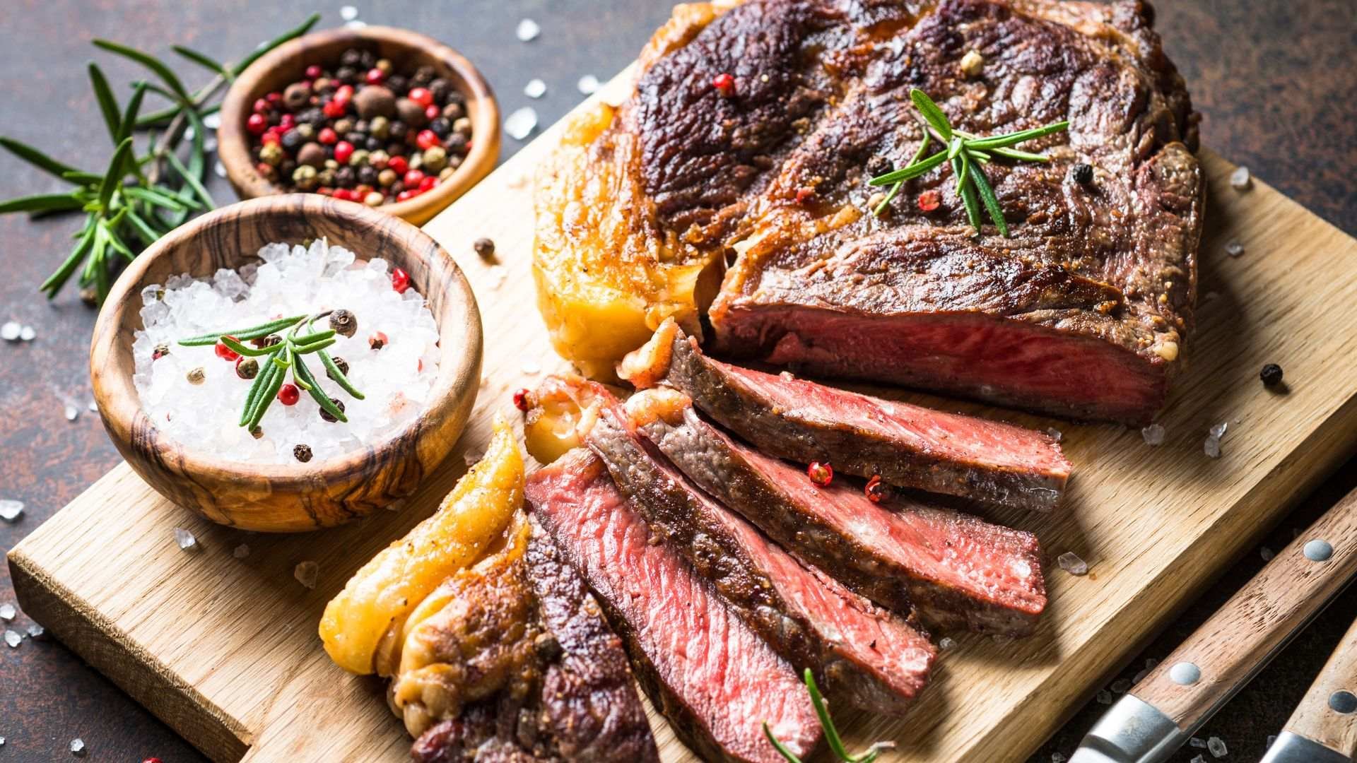 Saiba como atingir o ponto perfeito de carnes