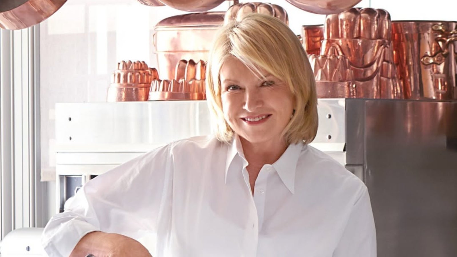 Aprenda a preparar ovos mexidos como Martha Stewart, famosa apresentadora nos EUA