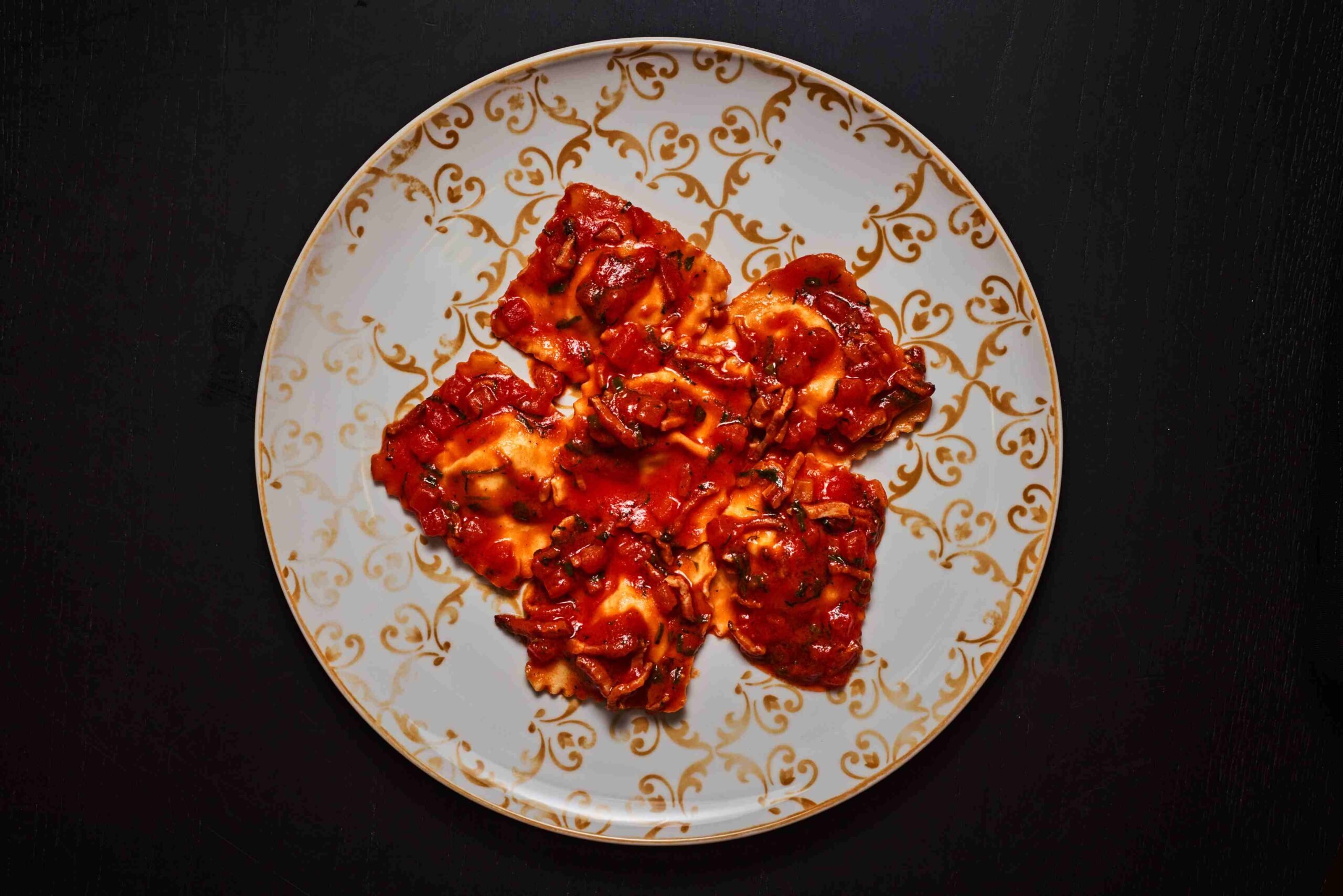 Ravioli de Grana Padano alla'matriciana do Donna (Foto: Rodolfo Regini)