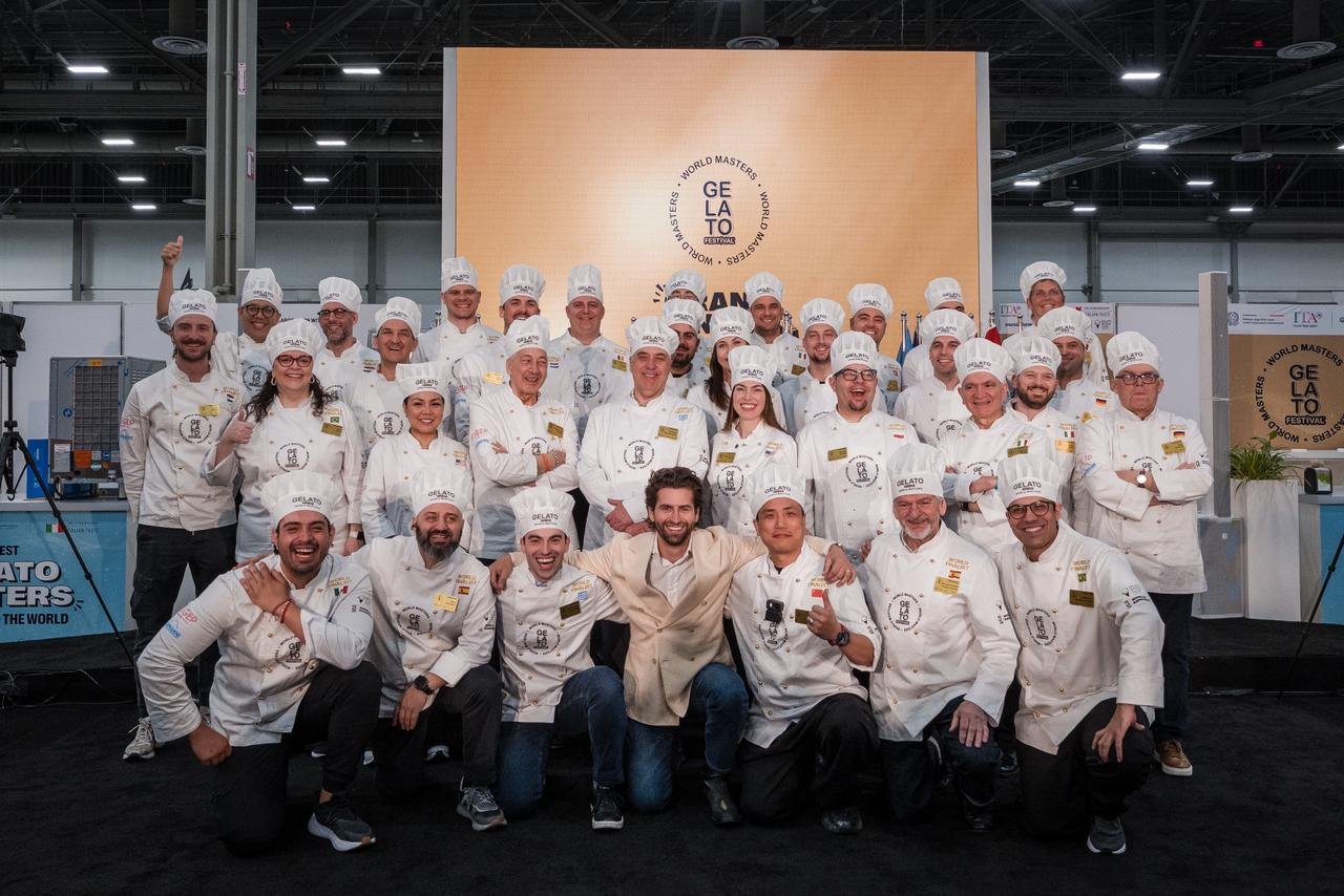 Equipe da Sorveteria Biju Mani no Gelato Festival World Masters 2026 (Divulgação)